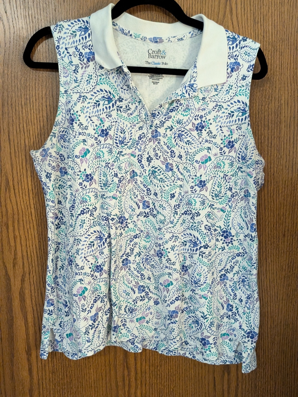 Croft & Barrow White Sleeveless Polo Tank with Blue and Aqua Floral Print (M)